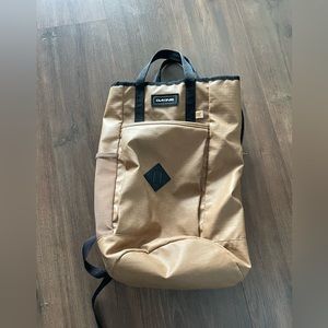 Dakine Snowboarding Backpack w/laptop storage